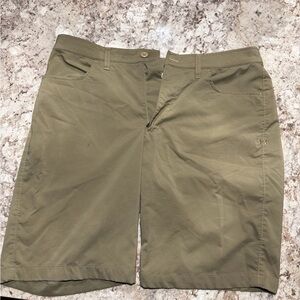 Under Armour Men's Khaki Shorts